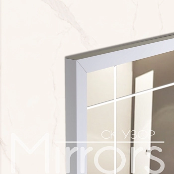 Зеркало в раме металлической с подсветкой Clear art white